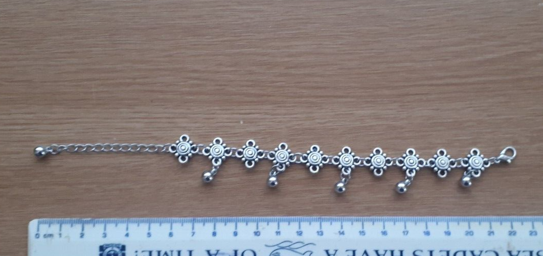SILVER DAISY CHARM ANKLET Tibetan Ankle Bracelet Beach Foot Jewellery UK Seller