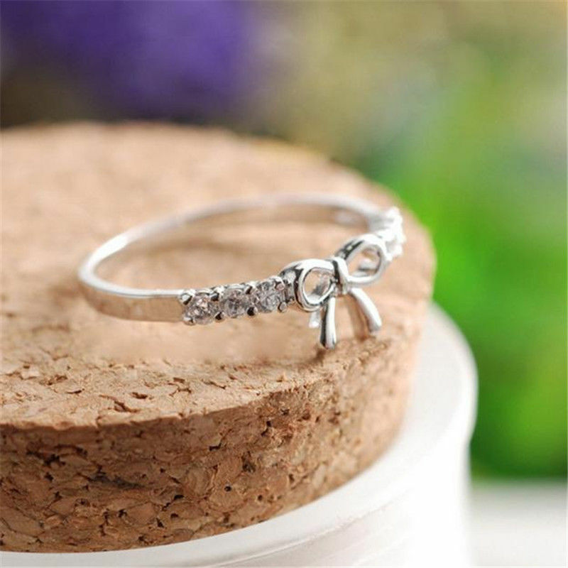 CUTE BOW KNOT WOMENS GIRLS RING SILVER OR GOLD STACKABLE SPARKLING RHINESTONE