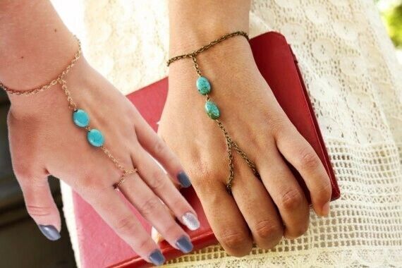 WOMENS TURQUOISE BEADS BRACELET HAND CHAIN BANGLE SLAVE FINGER RING HARNESS