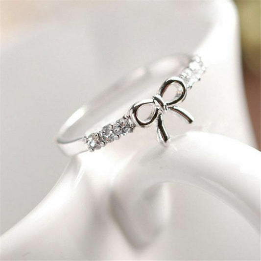 CUTE BOW KNOT WOMENS GIRLS RING SILVER OR GOLD STACKABLE SPARKLING RHINESTONE