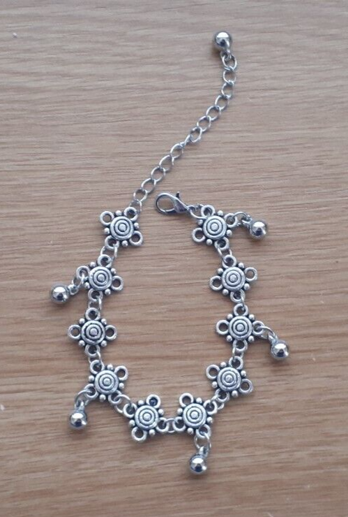 SILVER DAISY CHARM ANKLET Tibetan Ankle Bracelet Beach Foot Jewellery UK Seller